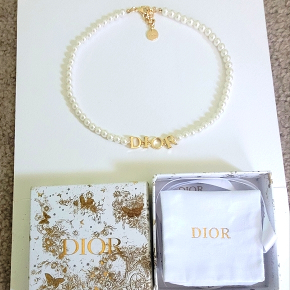 Dior Jewelry - Dior Gold and White Pearl Necklace